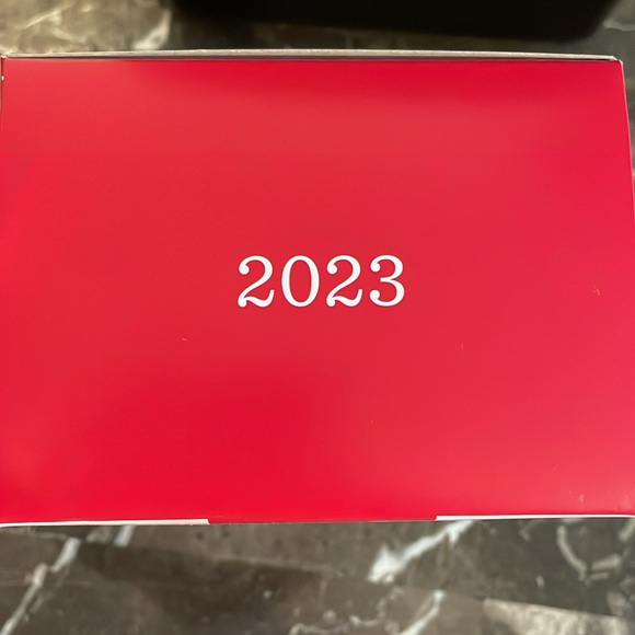 Hallmark Keepsake Ornament Star Wars A Curios Encounter on Endor 2023 - Picture 2 of 4